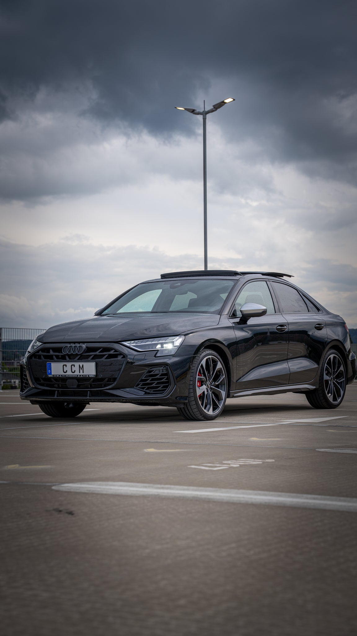 Audi - S3-Limousine All-Black
