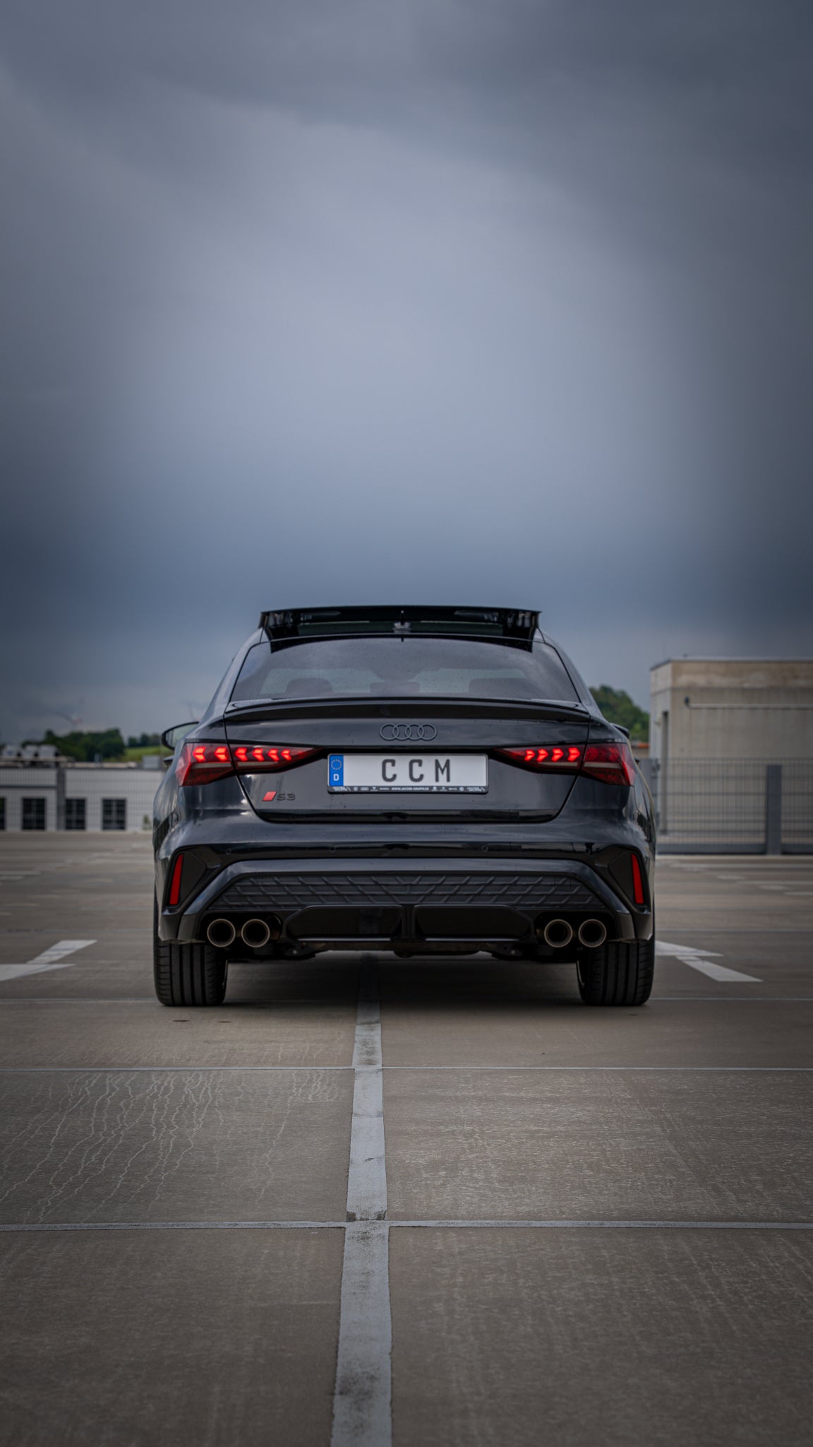 Audi - S3-Limousine All-Black