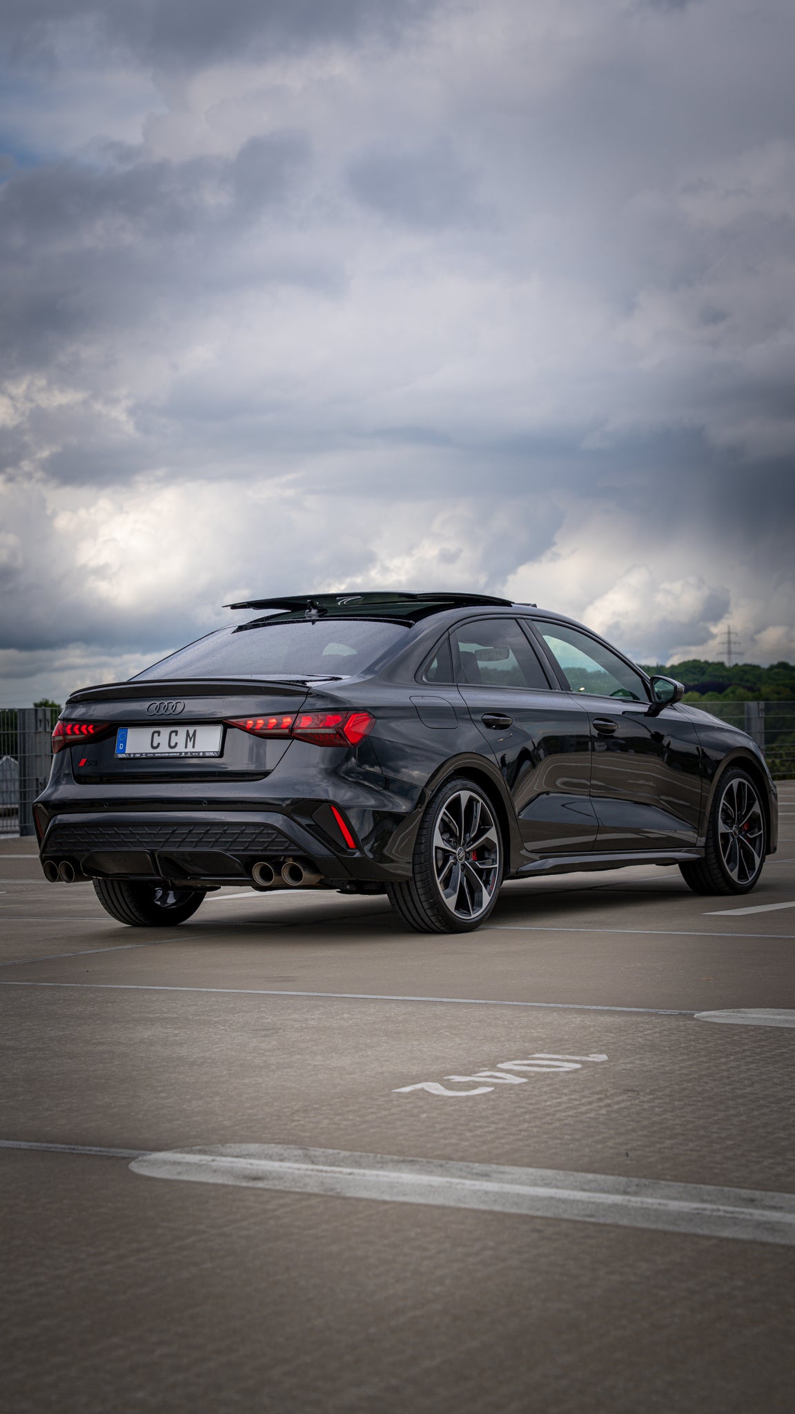 Audi - S3-Limousine All-Black