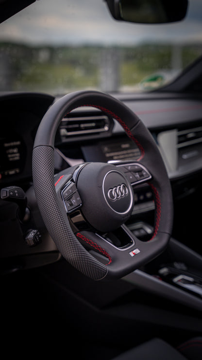 Audi - S3-Limousine All-Black
