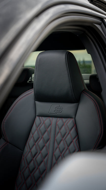 Audi - S3-Limousine All-Black