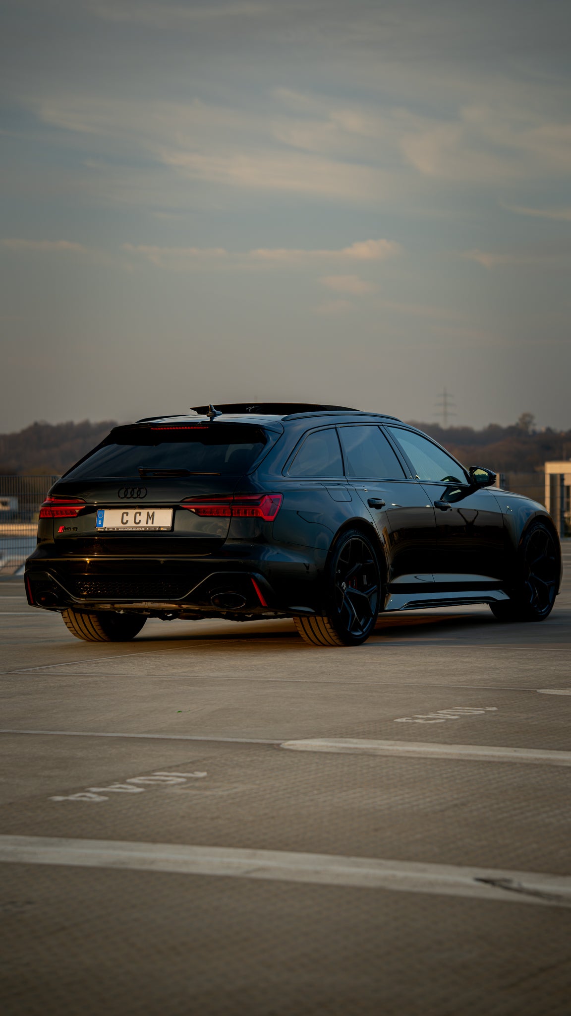 Audi RS6 - Performance Avant All-Black