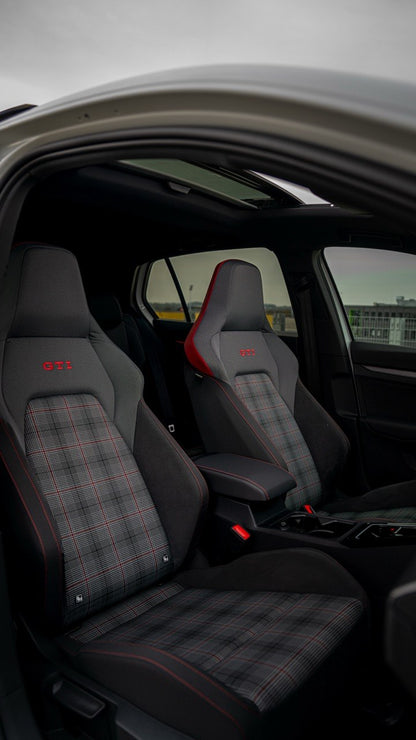 Golf 8 GTI 2025 White/Black Paket