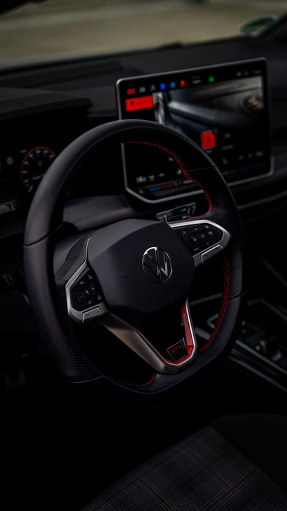 Golf 8 GTI 2025 White/Black Paket