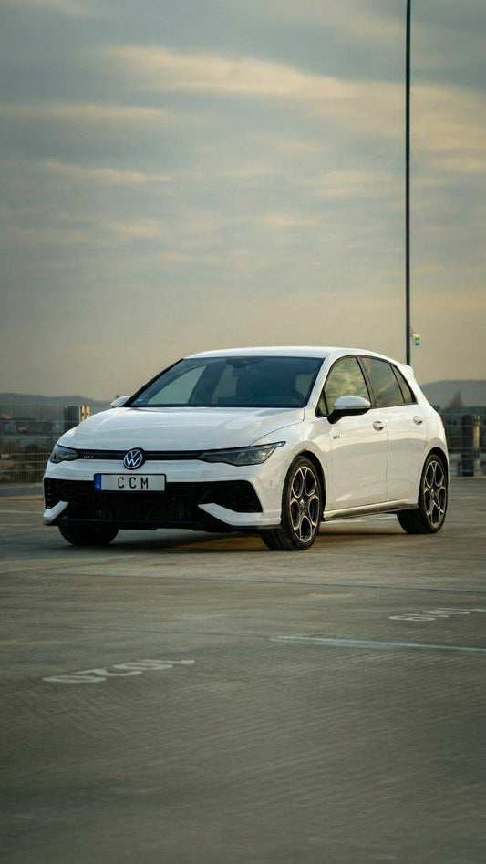Golf 8 GTI 2025 White/Black Paket