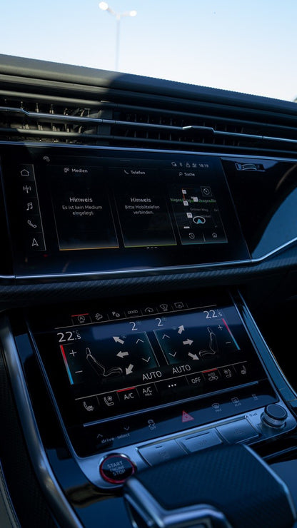 Audi RSQ8 San-Marino-Blau