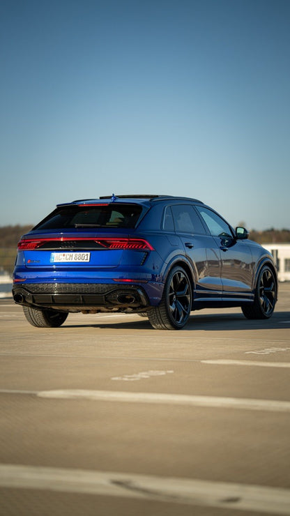 Audi RSQ8 San-Marino-Blau
