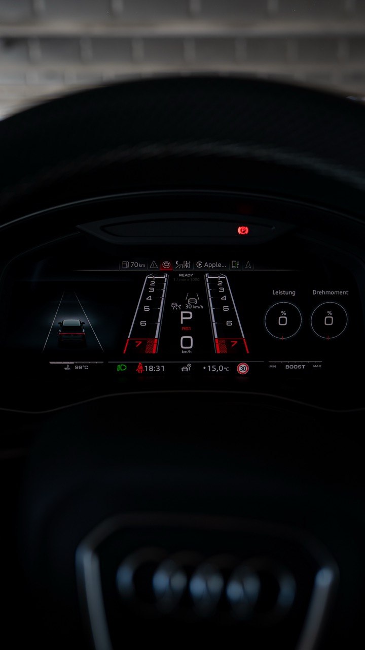 Audi RSQ8 San-Marino-Blau