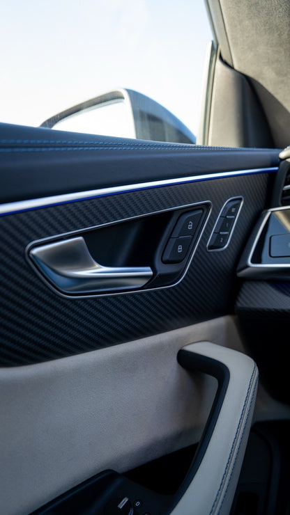 Audi RSQ8 San-Marino-Blau