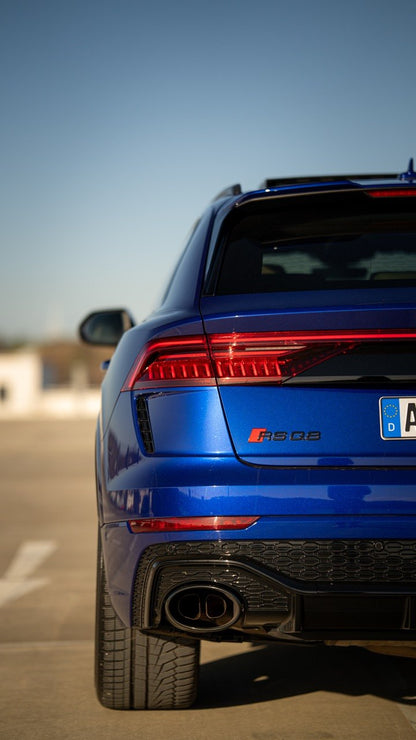 Audi RSQ8 San-Marino-Blau